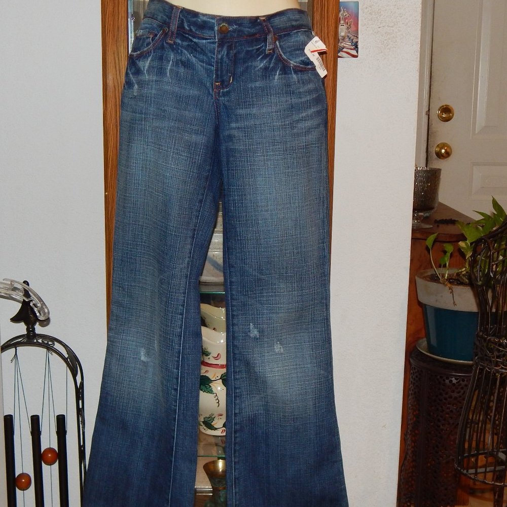 NWT $148 SACRED BLUE Low Rise Bootcut Jeans sz 24
